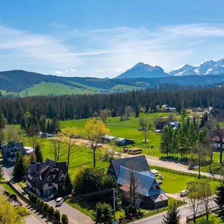 Knieja Bed and Breakfast