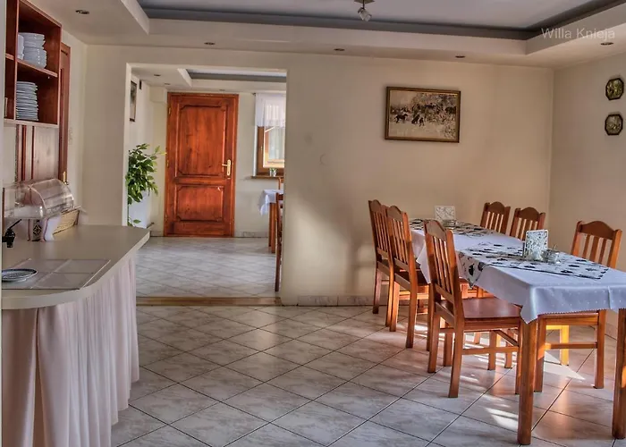 Knieja 住宿加早餐酒店 3*