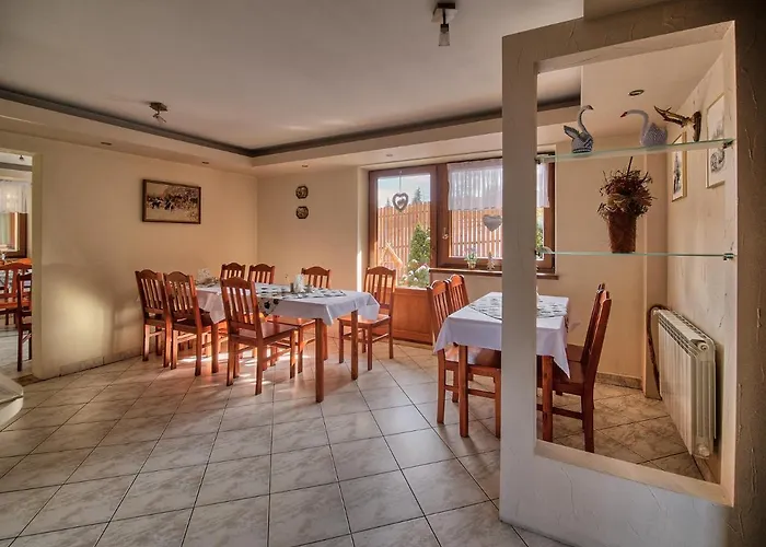 Knieja 住宿加早餐酒店 3*