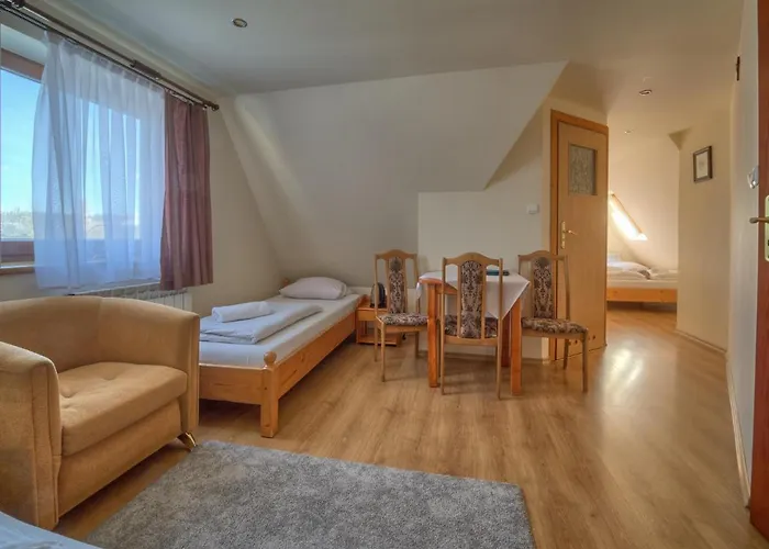 Knieja 住宿加早餐酒店