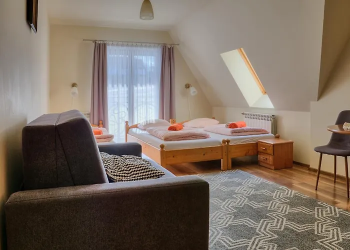 Knieja 住宿加早餐酒店 穆扎希赫尔