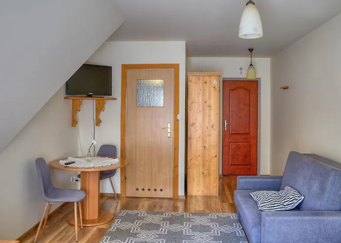 Knieja 住宿加早餐酒店