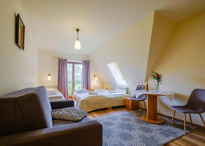 住宿加早餐酒店 Knieja