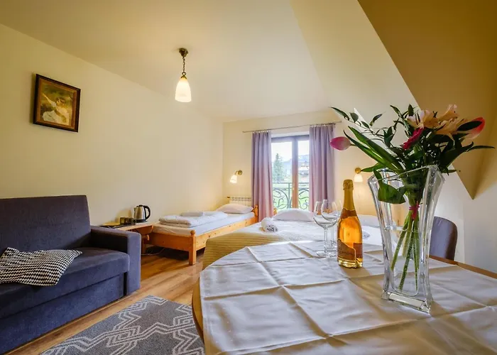 Knieja 住宿加早餐酒店 3*