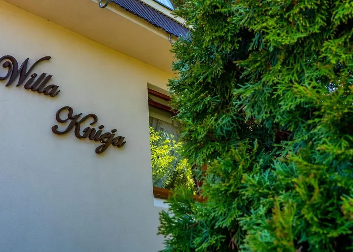 Knieja 住宿加早餐酒店