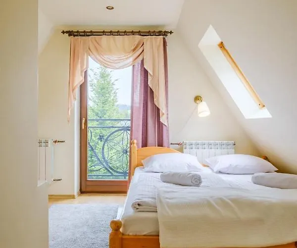 Knieja 住宿加早餐酒店 3*