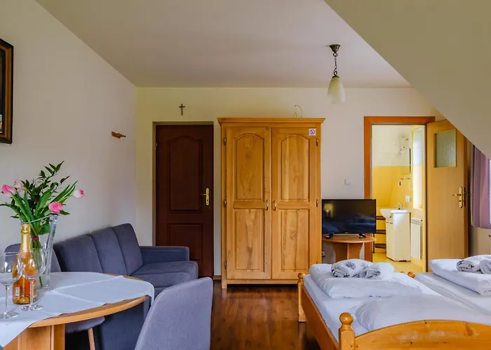 住宿加早餐酒店 Knieja