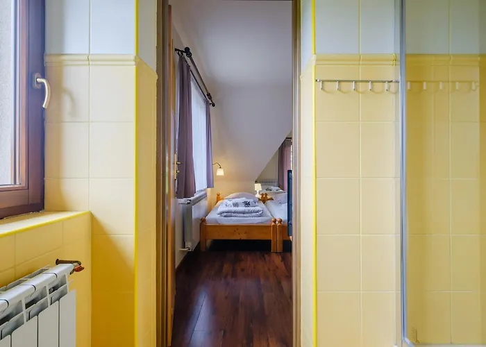 Knieja 住宿加早餐酒店 3*