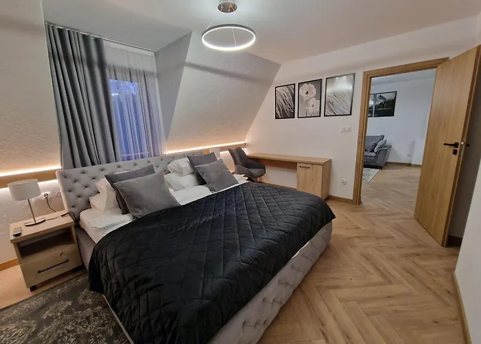 住宿加早餐酒店 Knieja