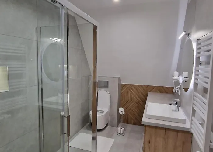 住宿加早餐酒店 Knieja 3*