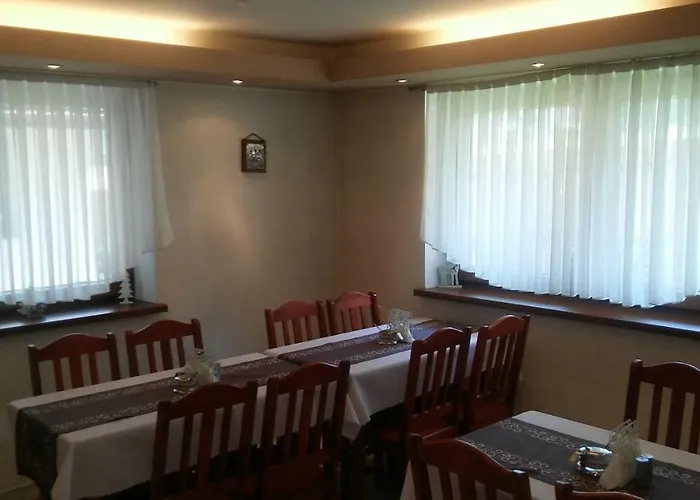 Knieja 住宿加早餐酒店