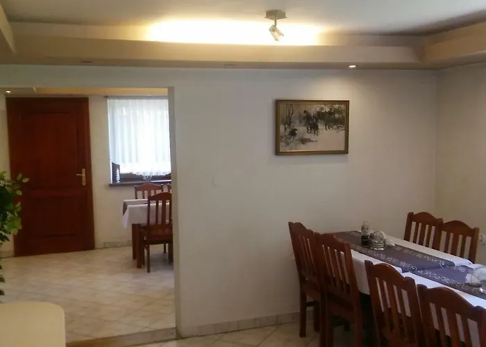 Knieja 穆扎希赫尔